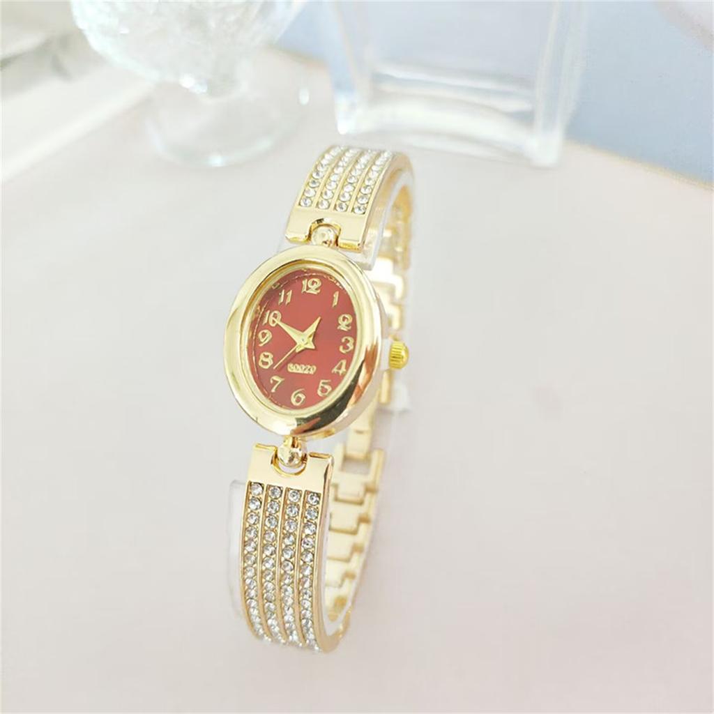 Женские модные кожаные часы