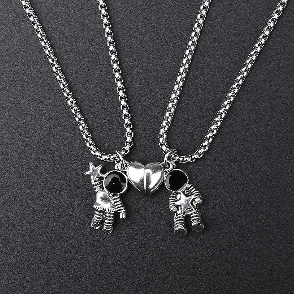 Couples Matching Necklaces Unique Design Titanium Steel Spaceman Pendant for Friends Men Women