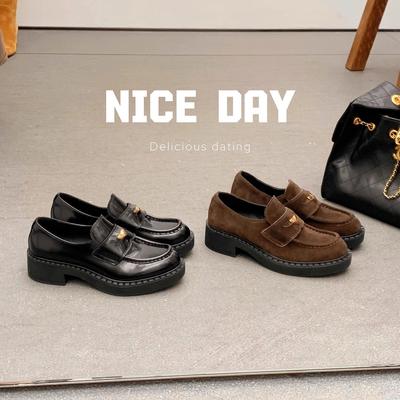 Версия из коровьей кожи~ Виноградная мать имеет такую же прибавку в росте 5 см, классические лоферы с золотой монетой, британский стиль, ретро-прибавка в росте, маленькая кожаная туфля