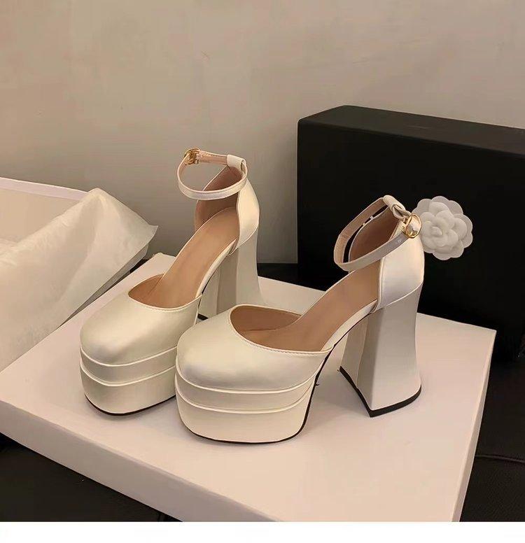 Внешняя торговля новые 42 большого размера туфли на высоком каблуке с квадратным носком сандалии фея ветер ненависть небесно высокие водная платформа подиум высокие каблуки одна пряжка прилив