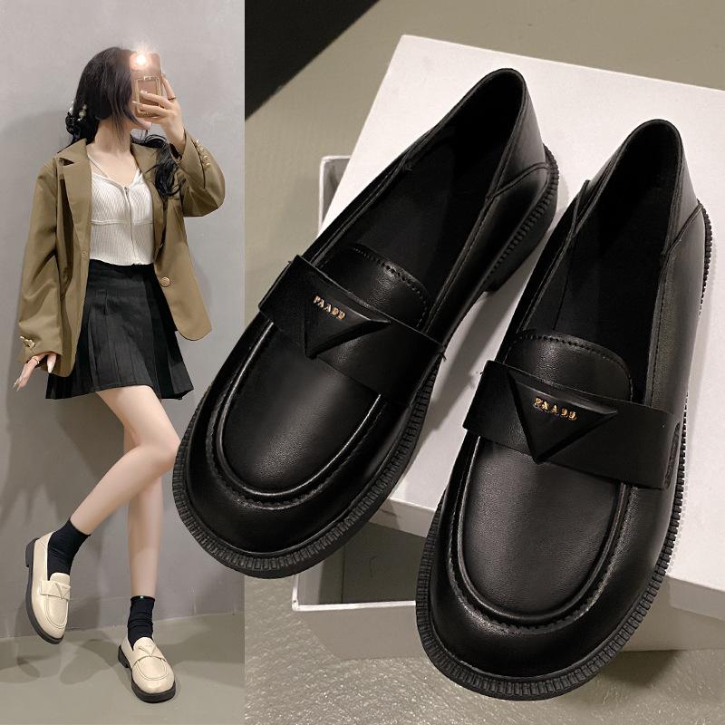 Soft Sole Soft Surface Single Shoes Women's Black Large Size Loafers Summer New Round Head Low Heel British Style Small Leather Shoes