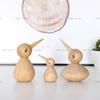Резная фигурка маленькой птички из массива дерева, милая, забавная, ornament для рабочего стола, книжного уголка, декор для дома, подарок на день рождения, голова может вращаться на 360 градусов