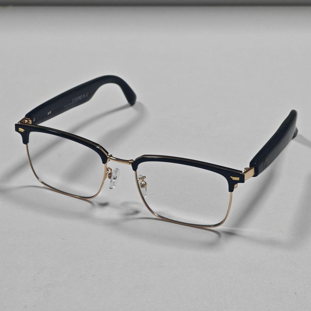 Smart AI Bluetooth Glasses GS13: Photochromic Metal Fashion with High-End Translation Features