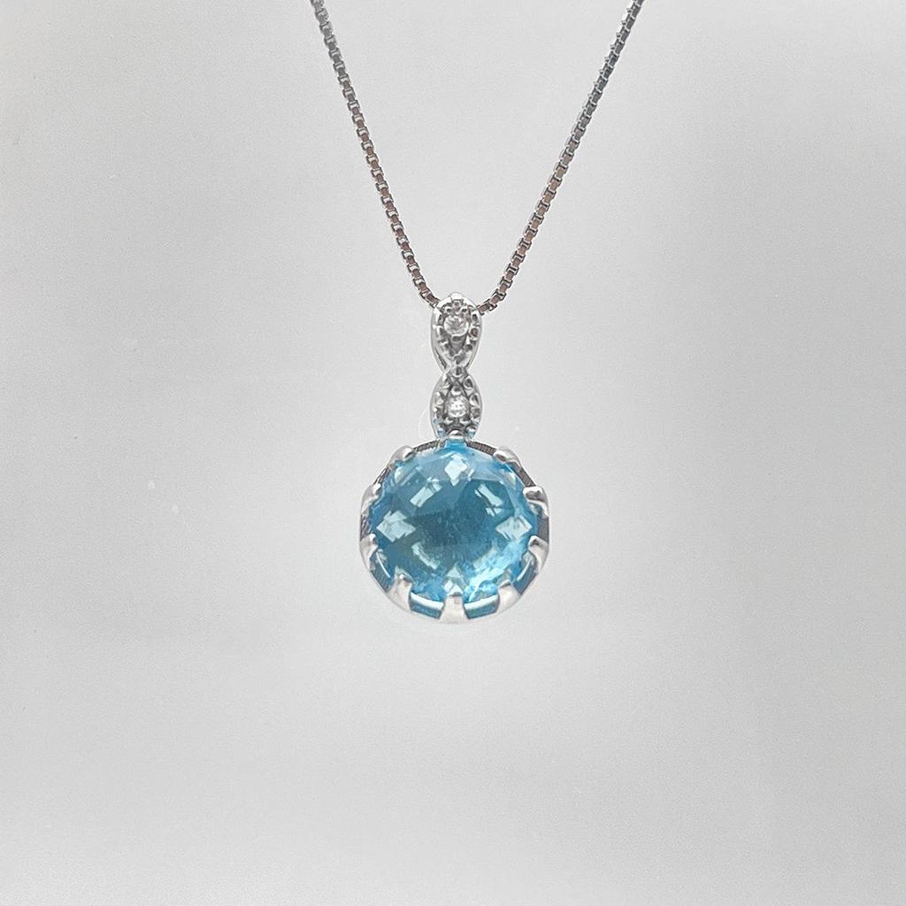 Женское колье из стерлингового серебра 925 пробы: Элегантная подвеска из небесно-голубого кристалла на универсальной ключичной цепочке