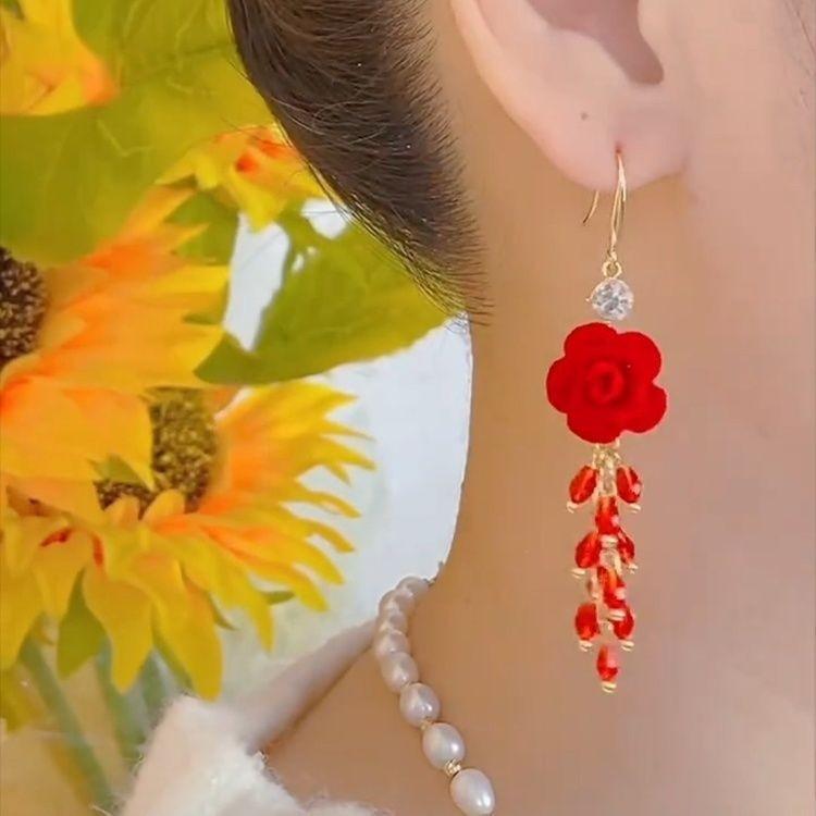 Модные серьги для женщин Дамы