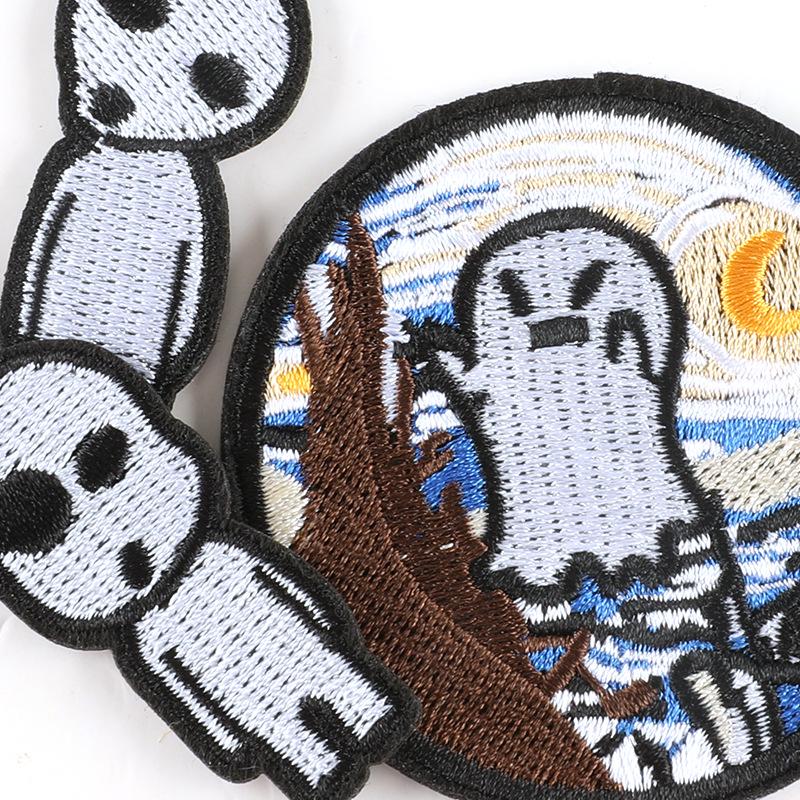 Наклейка-вышивка с изображением призрака-череп: Одежда и обувь Аксессуары