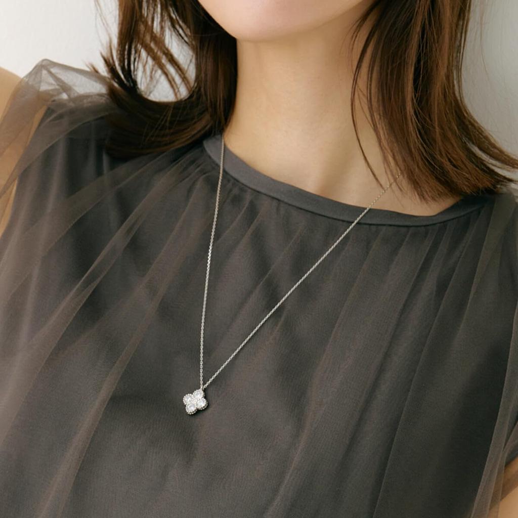 Магнитное ожерелье Clover ожерелье серебро свободный размер [Riely] (Длина прибл.. 60см)