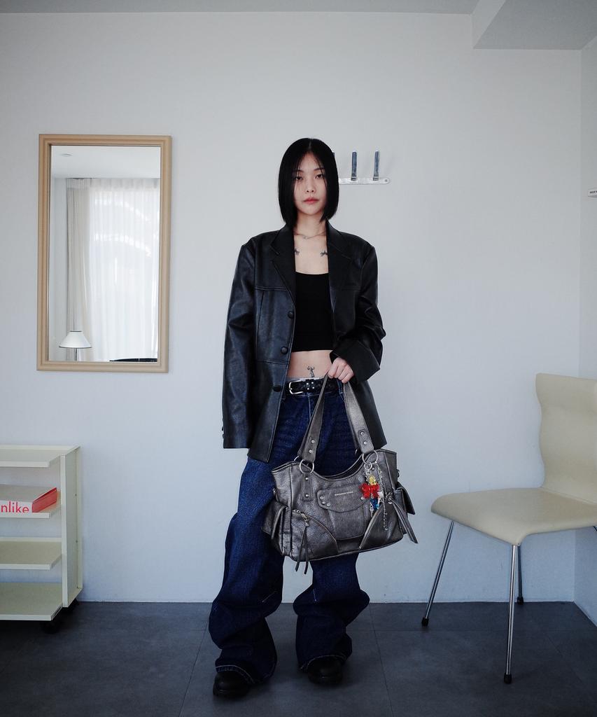 Iugamakaras Studded Leather Shoulder Bag (Silver)
