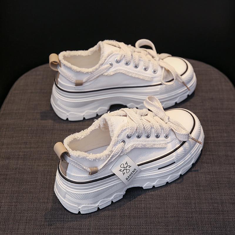 2025 Осень Новые Женские парусиновые туфли Круглый носок Толстая подошва С бахромой Джинсовые Повседневные туфли Увеличение роста Спортивные