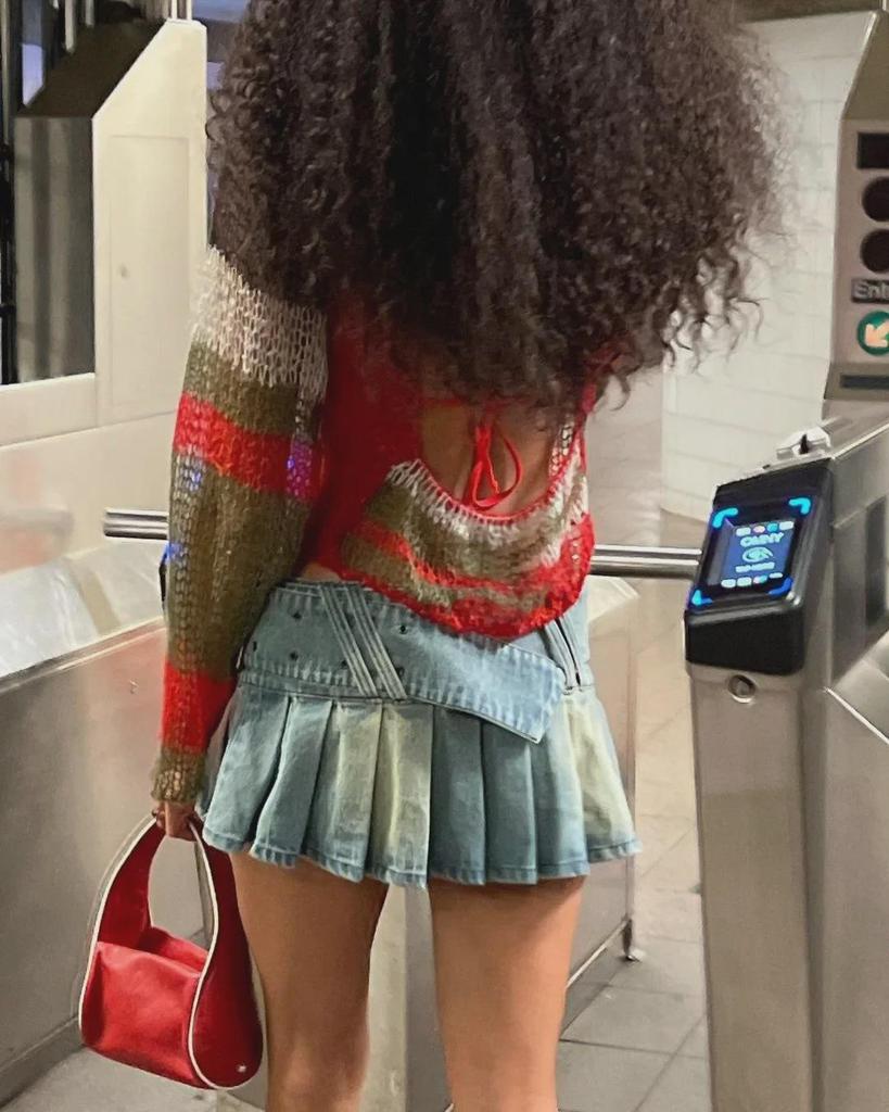 Women's Sexy Low-Waist Split Belt Denim Pleated A-line Mini Skirt