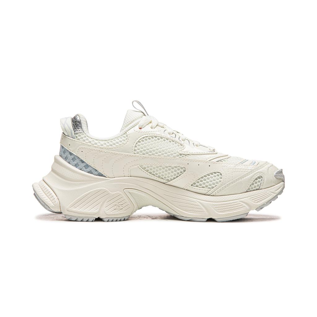 Li Ning Xingji Амортизирующие износостойкие дышащие низкие массивные кроссовки женские цвет слоновой кости AGCV354-8