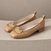 2024 Весна и осень Новые женские балетки с квадратным носком на среднем каблуке с квадратным носком и мелкой пряжкой Повседневные туфли Женские лоферы без застежек
