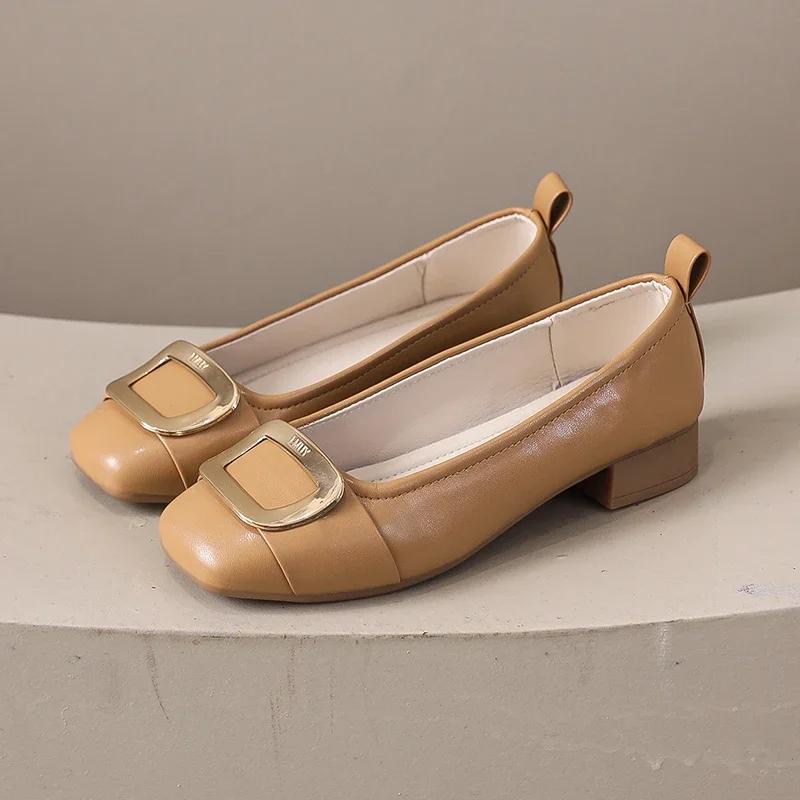 2024 Весна и осень Новые женские балетки с квадратным носком на среднем каблуке с квадратным носком и мелкой пряжкой Повседневные туфли Женские лоферы без застежек