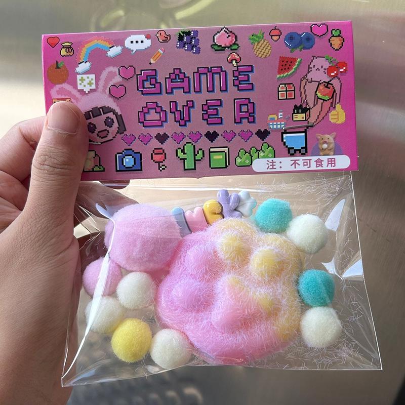 Новая игрушка-фиджет Мини-мягкие игрушки Kawaii Плюшевая кошачья лапка Прозрачный куб Игрушка для снятия стресса