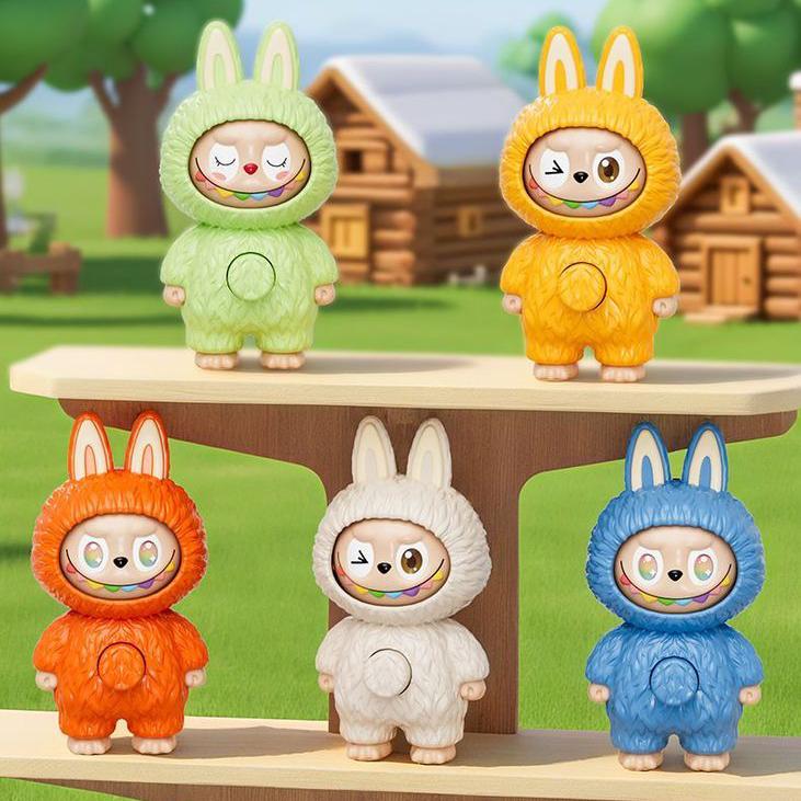 Internet Celebrity Labubu Cartoon Toy Pendant, Face Changing Keychain Figurine Decoration, Creative and Cute, Super Cute