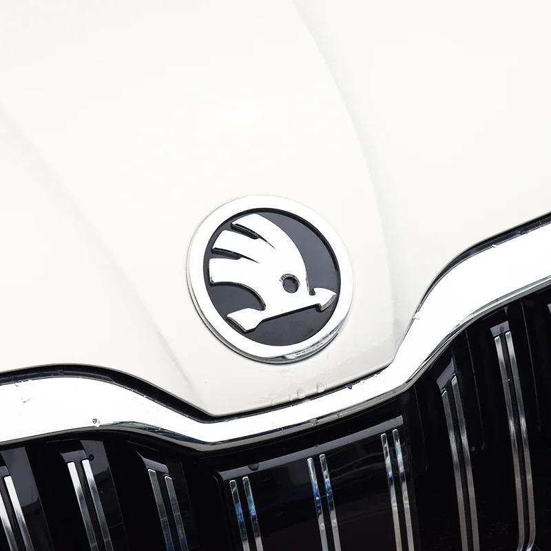 Car Sticker 2026 Hot 2pcs Car Front Hood Badge Rear Trunk Emblem Replacement Sticker For Skoda Yeti VRIS Rapid Octavia a5 a7 Kod