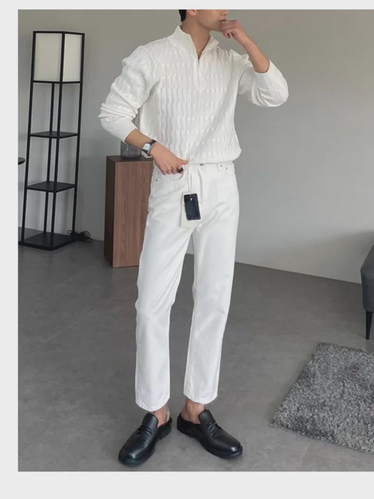 Мужской модный белый свитер-пуловер с полуводолазкой на молнии