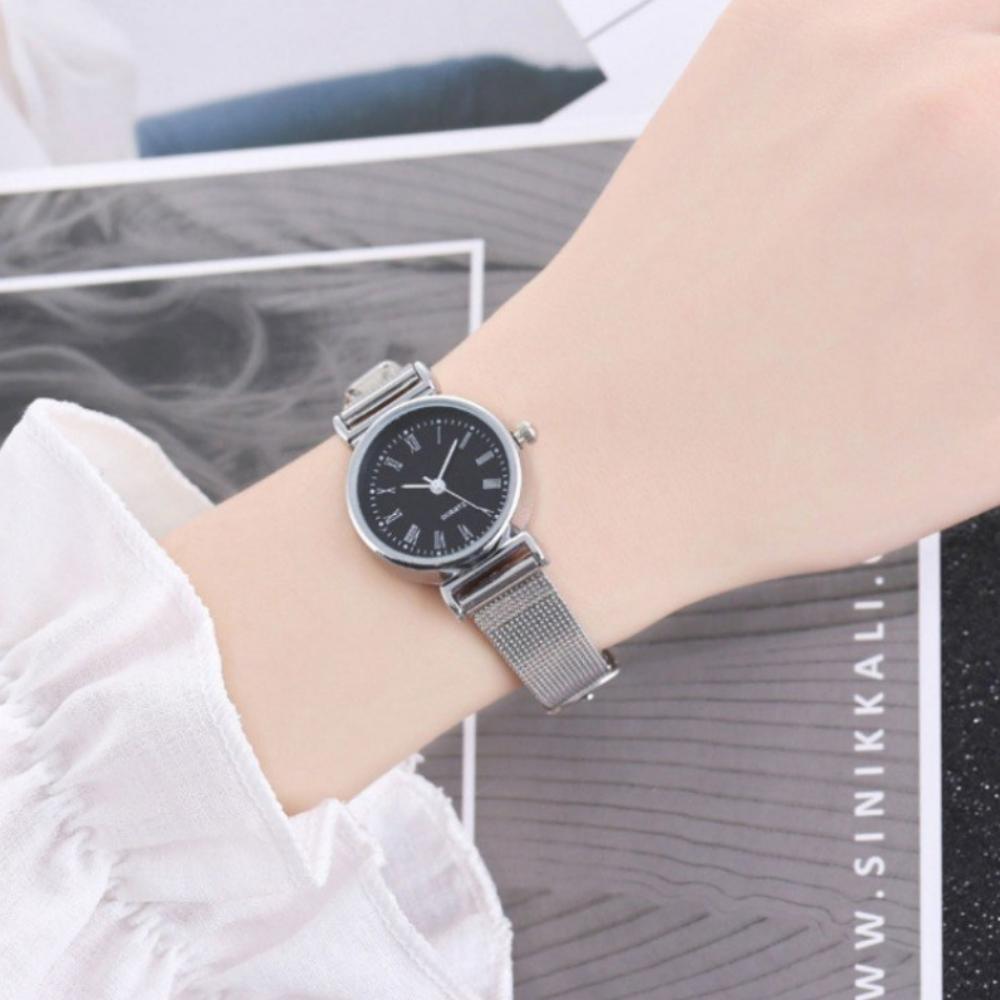 Простые женские металлические наручные часы