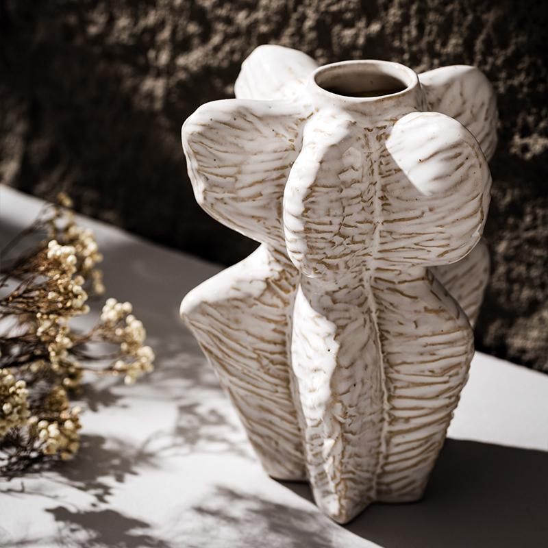 French retro ceramic vase cream wind living room creative dining table hydroponic flower arrangement decorative floral ornaments