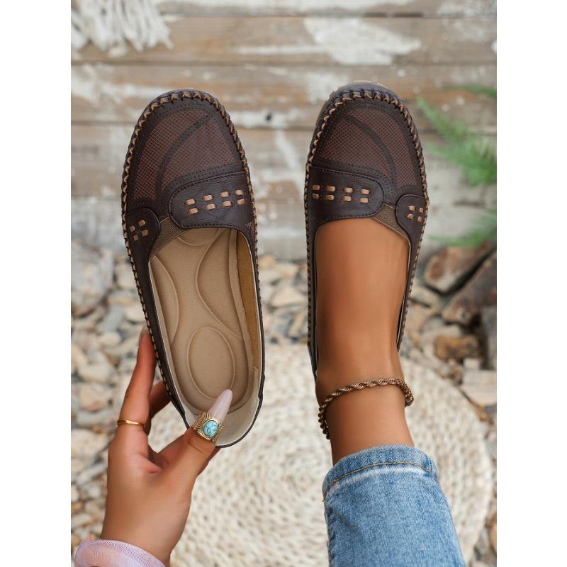 Новый стиль женских лоферов на плоской подошве