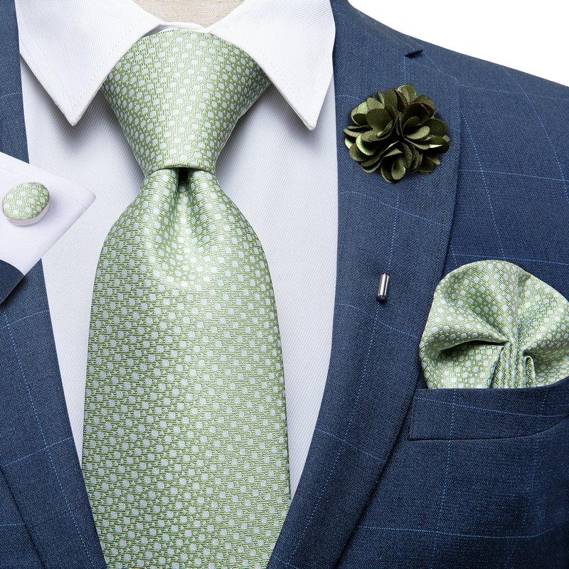 Classic 8.5cm Necktie Set for Men Striped Tie Silk Tie With Brooch Pin Hanky Cufflink Business Party