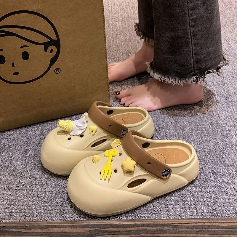 Baotou beach hole shoes versatile women's shoes 2025 summer new wear fashionable wear-resistant heightening non-slip slippers women