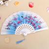 Складной вентилятор с глянцевой текстурой. Красивые различные стили. Гладкая поверхность. Тонкая работа. Украшение. Ткань Оксфорд. Ручной вентилятор в китайском стиле. Товары для дома.