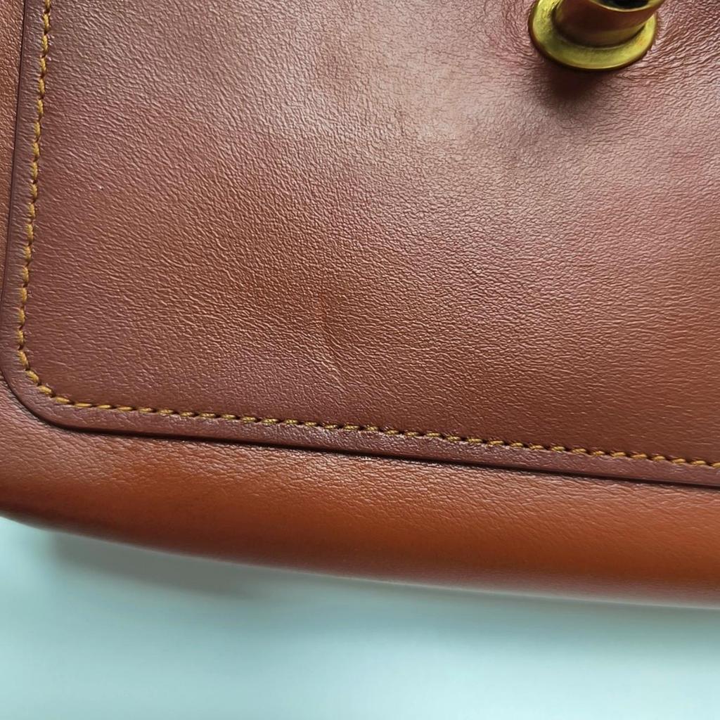 [Pre-Owned] Parker 18 Studded Camellia Chain Flap Shoulder Bag Coated Canvas And Calfskin Crossbody Bag Small - Very Good #MIBDDK