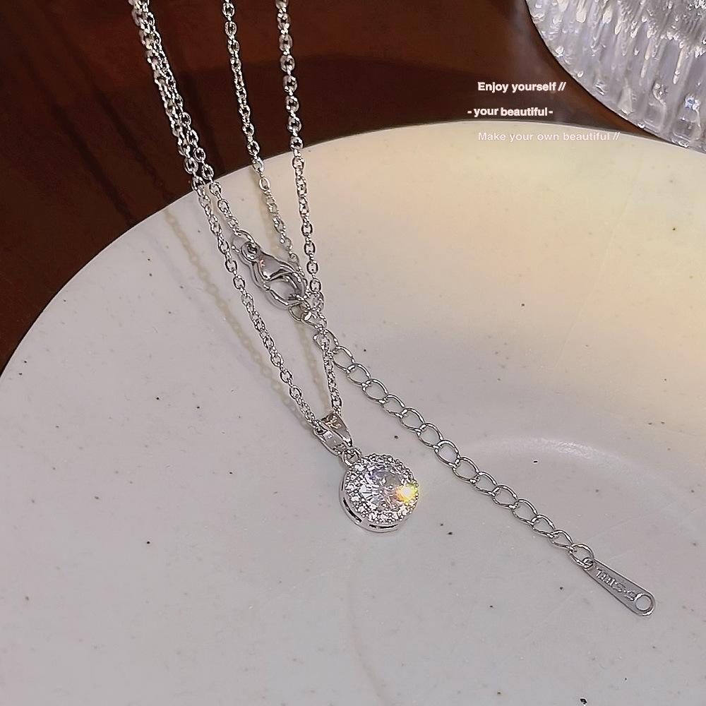 Super Flash Full Diamond Necklace Does Not Fade Online Celebrity Joker Design Pendant Simple Hot Accessories Clavicle Chain Neck Chain Female.