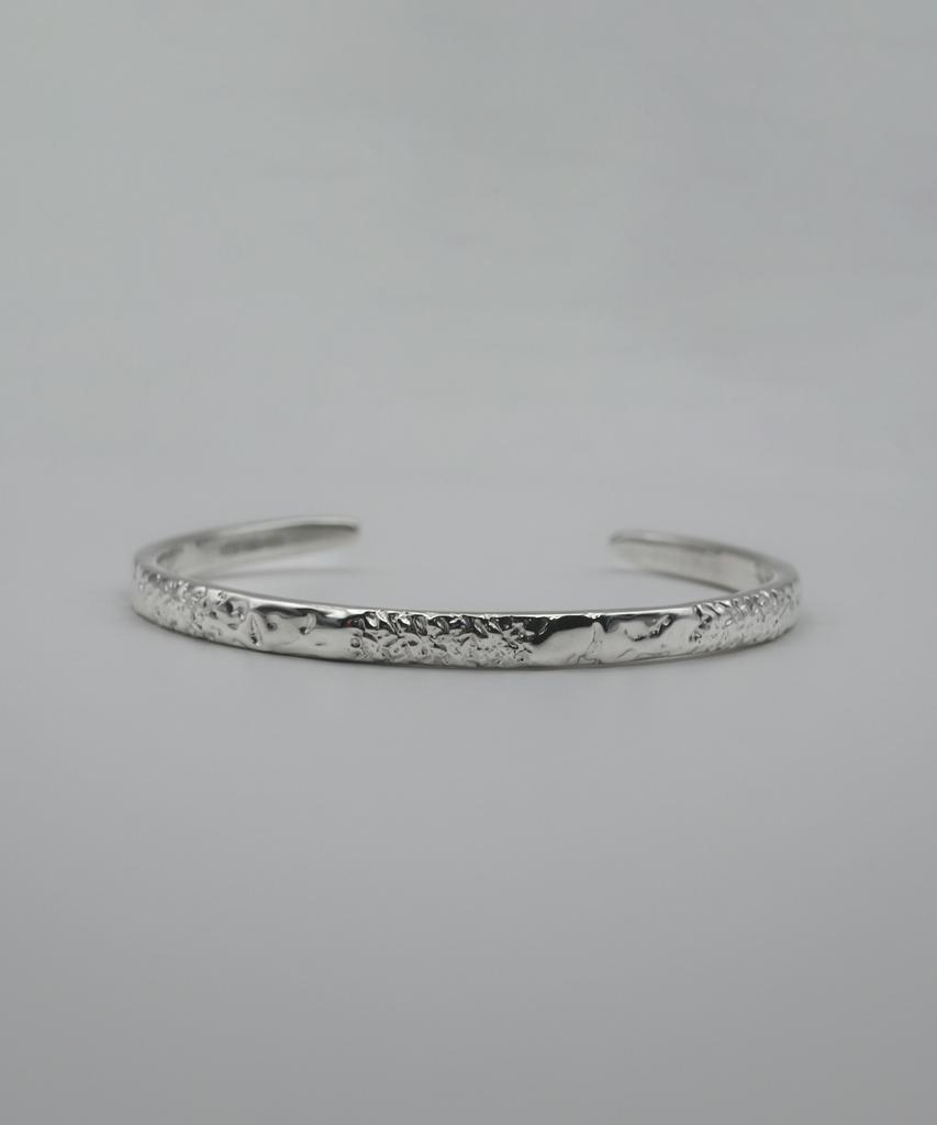Suiove Texture Bangle