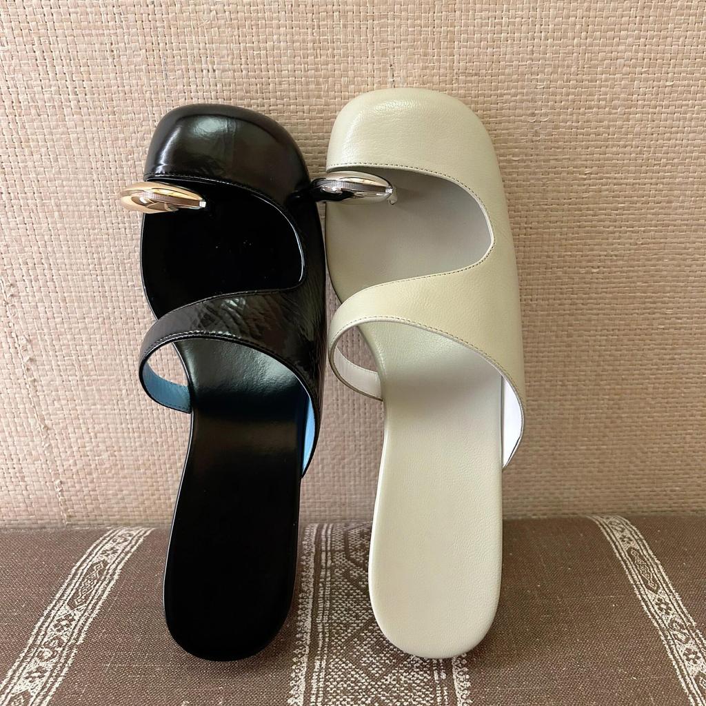 Тапочки с металлическим носком и танкеткой для девочек Baotou Slippers женские новые повседневные тапочки Sandalias De Mujer Verano 2024 Zapatos