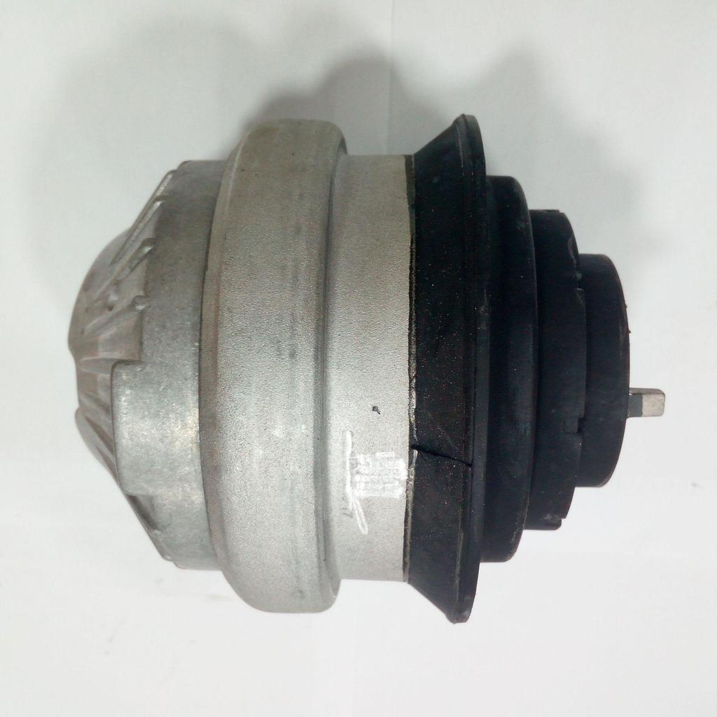 Резиновая втулка опоры двигателя для трансмиссии Mercedes-Benz W220