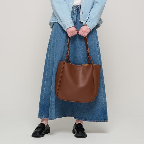 Button Strap Mulmal Shoulder Bag (Brown), RD24D21BRF0-7000026614