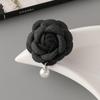 1Pcs Retro Black Camellia Pin Brooch Women French Vintage Small Fragrance Imitation Pearl Brooch Fashionable Jewelry Accessories