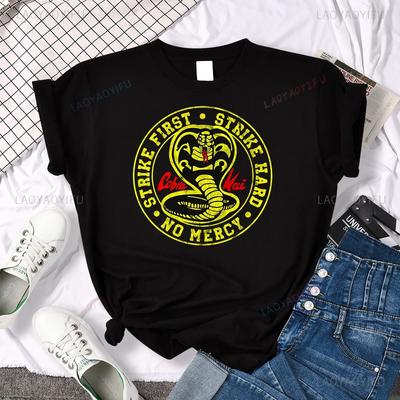 Женские топы с коротким рукавом Cobra Kai Graphic Tshirts Модные теплые женские топы Модные повседневные футболки Ropa XS-4XL Mujer Camisetas