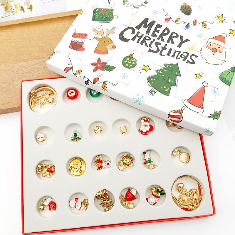 Gold Christmas Countdown Calendar: DIY Jewelry Set Gift