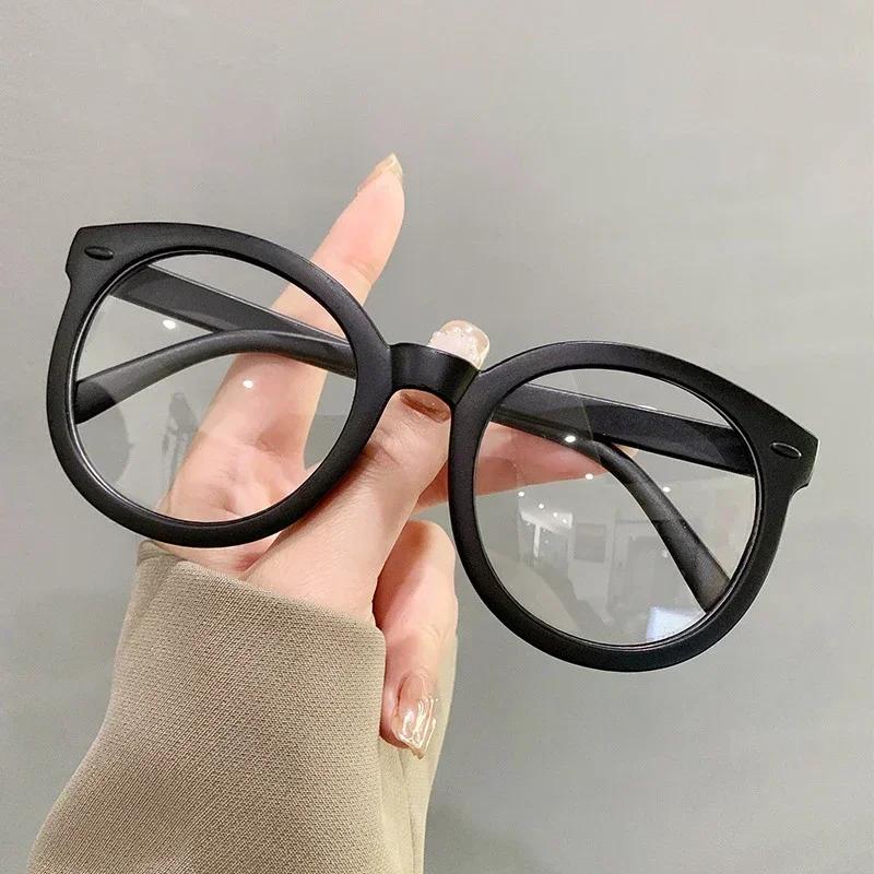 Blue Light Blocking Eye Protection Presbyopia Glasses Vintage Round Frame Eyewear Trendy Oversized Frame Black Reading Glasses