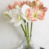 22-дюймовый букет искусственного амариллиса с эффектом Real Touch, длинностебельный, из искусственного шелка, с 2 полностью раскрывшимися цветками и 1 бутоном, для вазы в доме, офисе, цветочных композиций