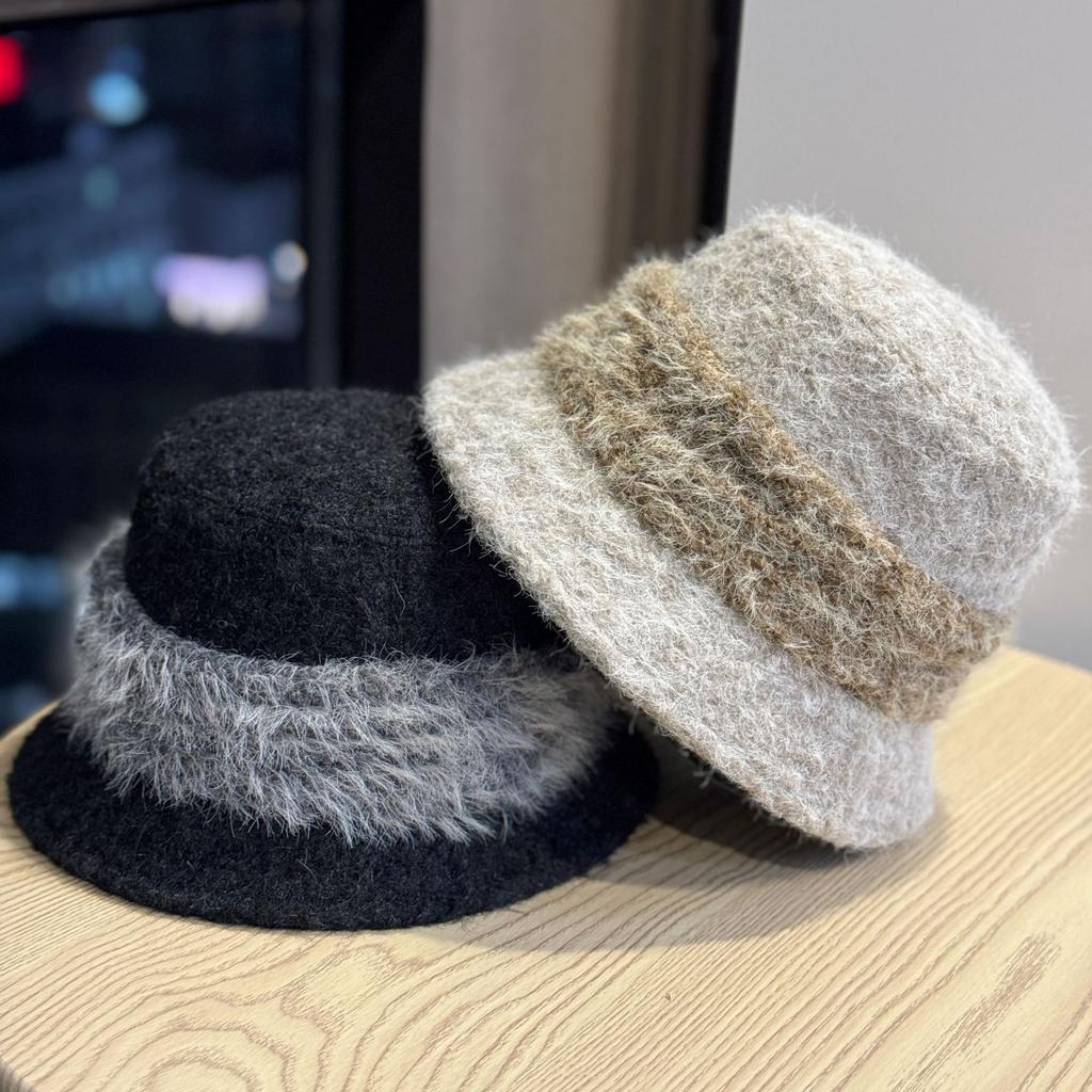 Long Haired Plush Patchwork Fisherman's Hat Women's Foldable Outdoor Windproof and Cold Proof Basin Hat Multi Functional Small Face