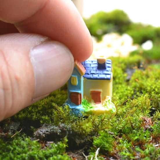 5Pcs Cottage Miniature Ornamental Weather-resistant Resin Micro Landscape Mini Garden Statue for Backyard