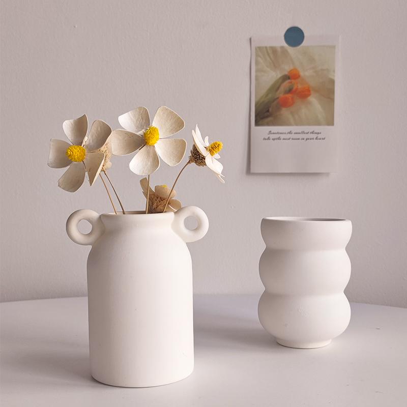 Ins White Ceramic Vase Room Decor Modern Ceramic Flowers Bottle Decorative Aesthetic Flowers Vase Wedding Home Decoration