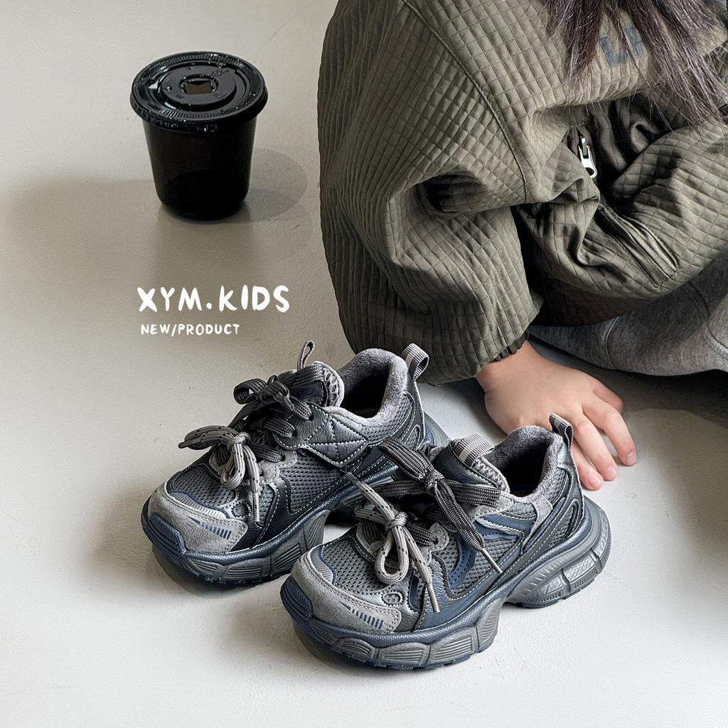 Зима 2025 новые детские спортивные туфли две хлопковые туфли модные ретро двойная шнуровка бархатные мальчики и девочки папины кроссовки