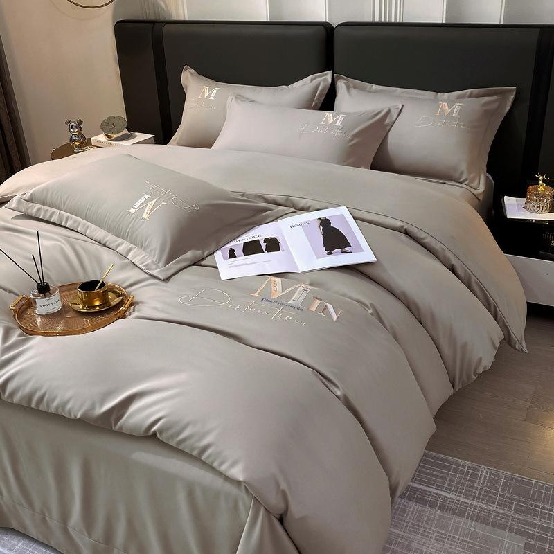 Twill Thick Embroidered Bedding Four-piece Set Bedding Four-season Universal Quilt Cover Bed Sheet Dormitory Three-piece Set