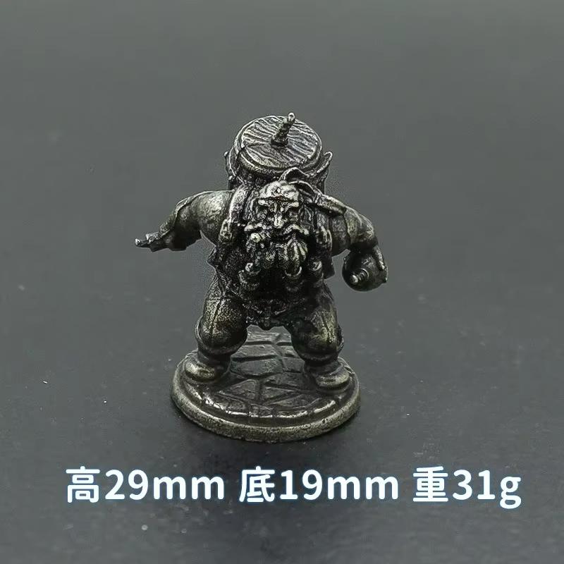 Vintage White Brass Miniature Dwarf Warrior Statue Desktop Board Game Warrior Model Toy Boys Desk Decorative Ornament Craft Gift