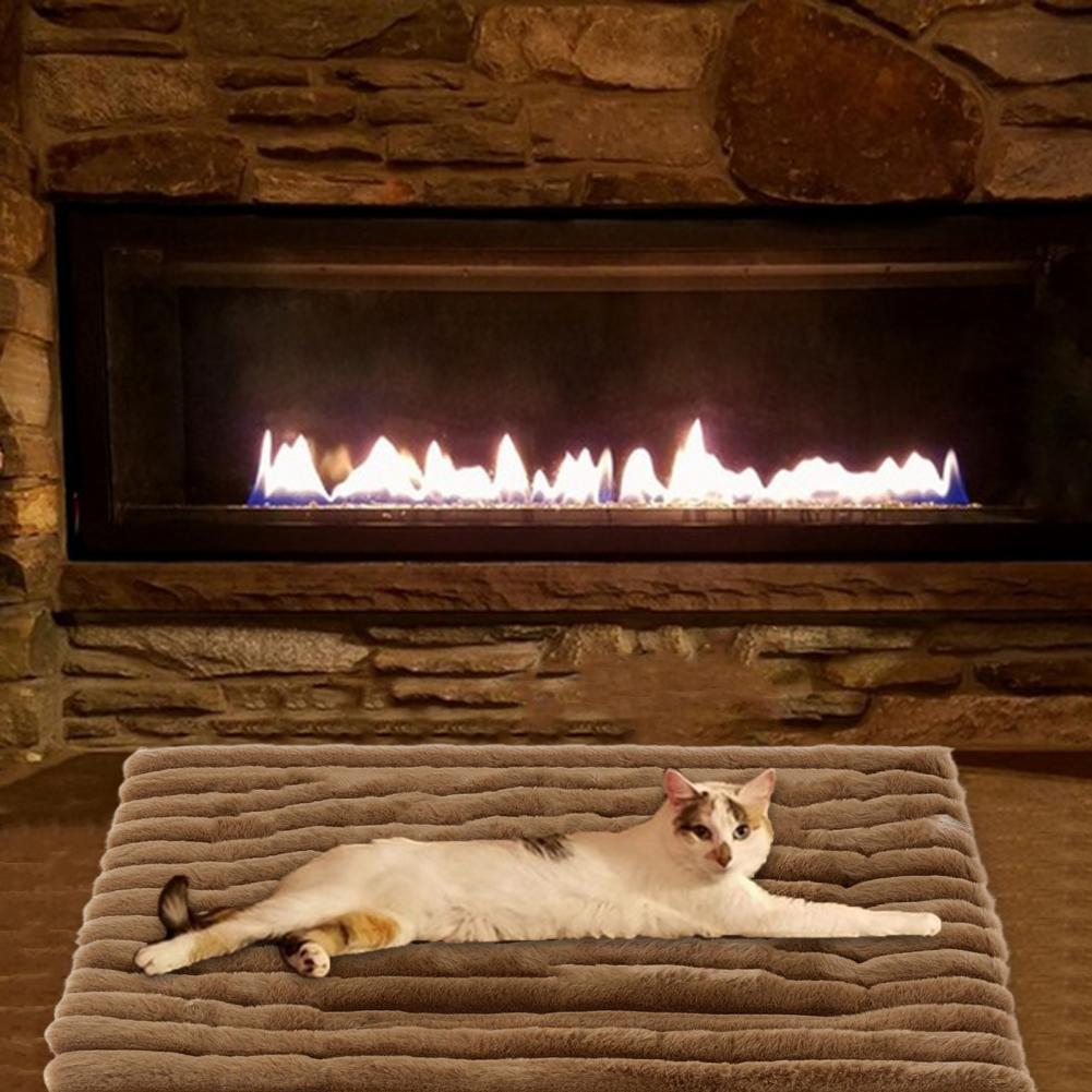 Pet Safety Pad Cozy Self-warming Cat Bed Pad for Indoor Outdoor Mat with Non-slip Bottom Thermal for Indoor