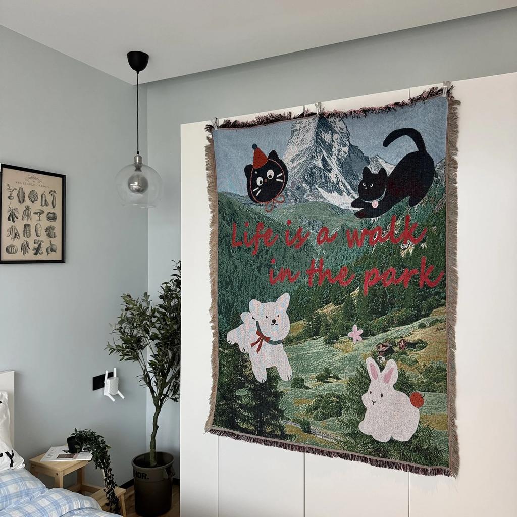 Korean Style Cats Dogs Blankets for Beds Retro Art Bedroom Decoration Tapestry Cute Animals Picnic Blanket Outdoor Camping Mat