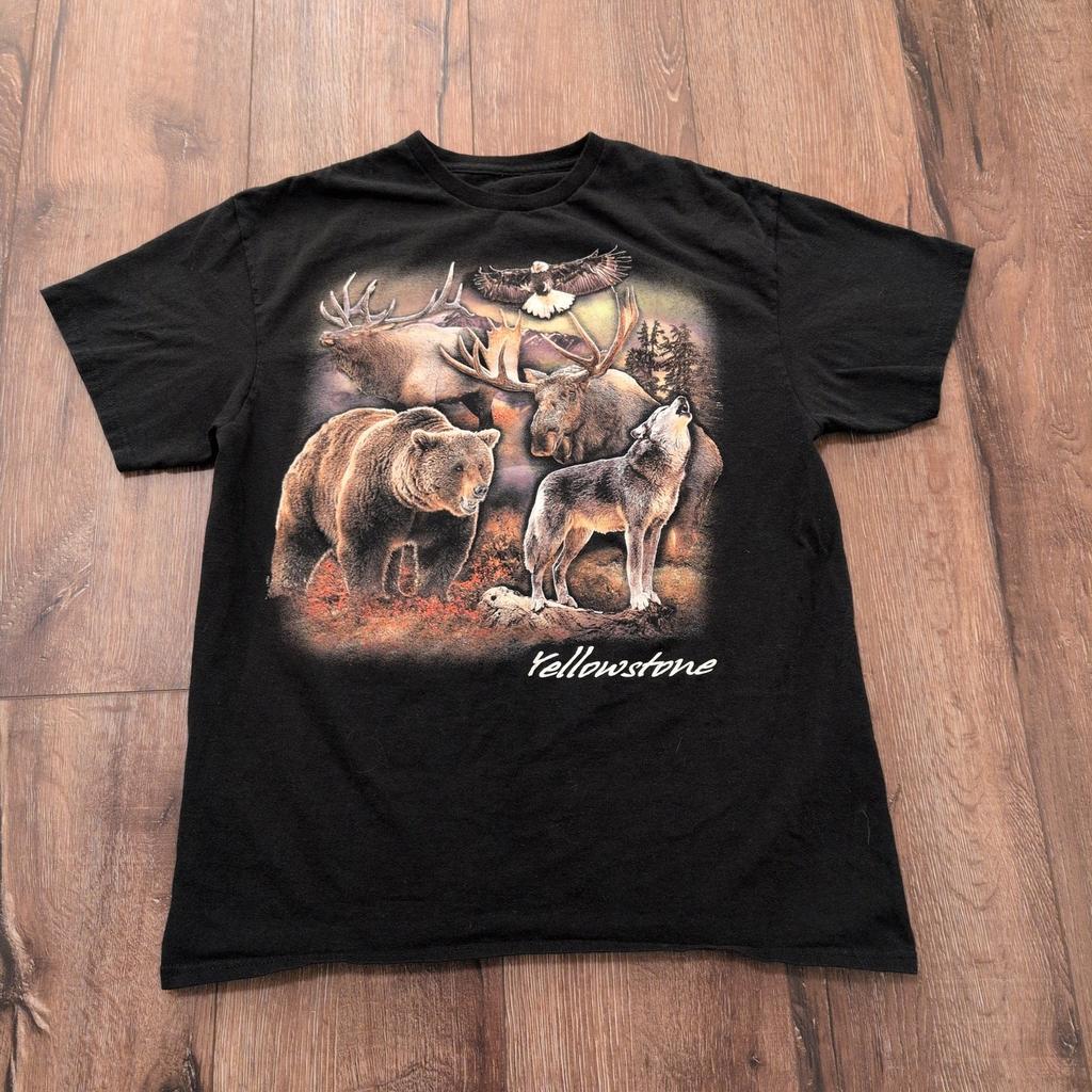 VTG Yellowstone Wildlife Adult Large Shirt Bear Deer Wolf Moose National Park Unisex T-Shirt