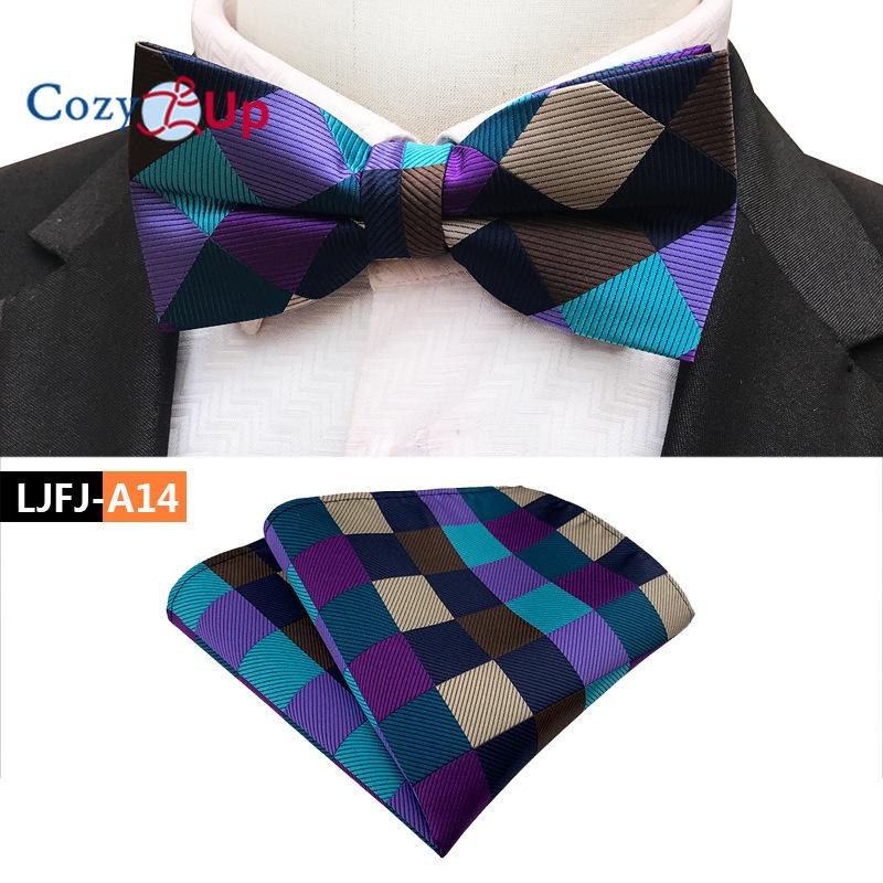 Костюм-двойка с галстуком-бабочкой и нагрудным платком с узором пейсли