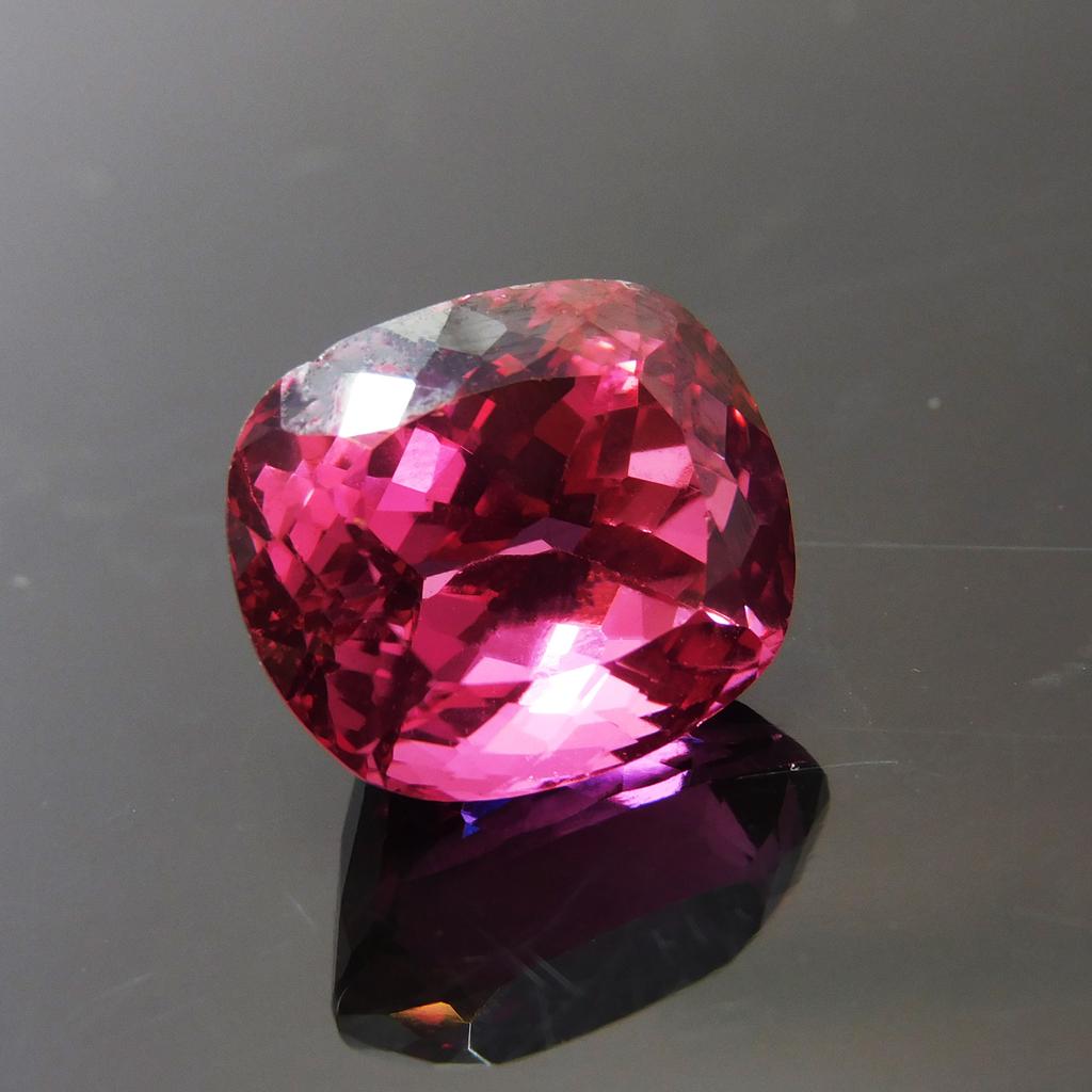 Natural Pink Sapphire Loose Gemstone 17.6 ct Cushion Cut Heated September Birthday Birthstone