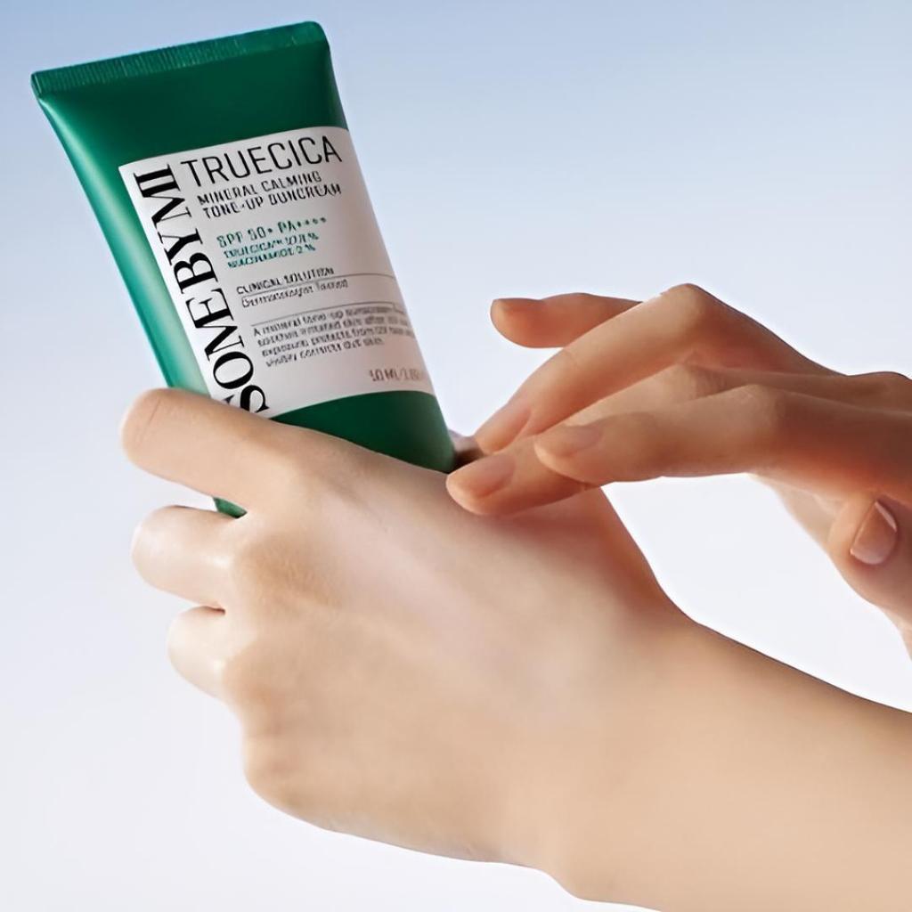 SOME BY MI Truecica Mineral Calming Tone-Up Sunscreen SPF 50+ PA++++ Suncream 50ml